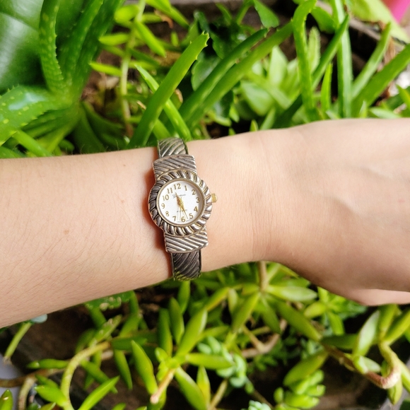 Vintage Geneva Watch - Picture 5 of 8